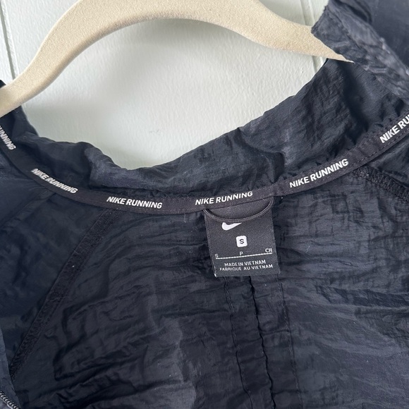 Nike Running Jacket - Picture 5 of 6